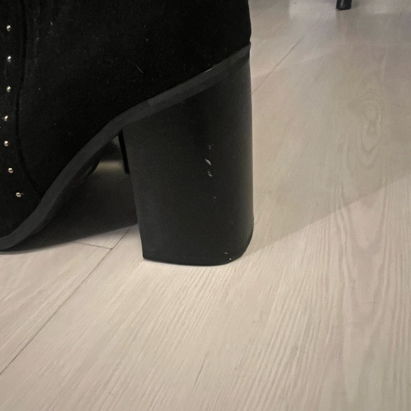 Forever 21 women’s bootie size 10. - Picture 3 of 6